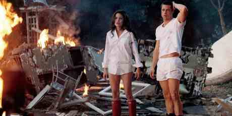 bratt-pitt-angelina-jolie-mr-and-mrs-smith-house-explosion